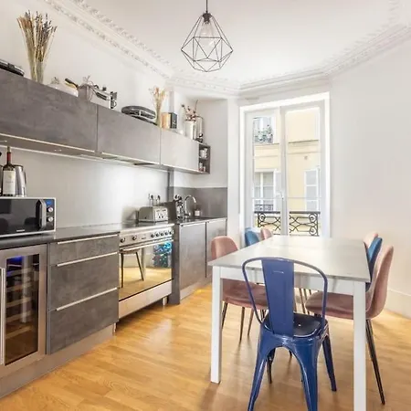 Elegant Au Coeur Du 8eme Arrondissement Apartment
